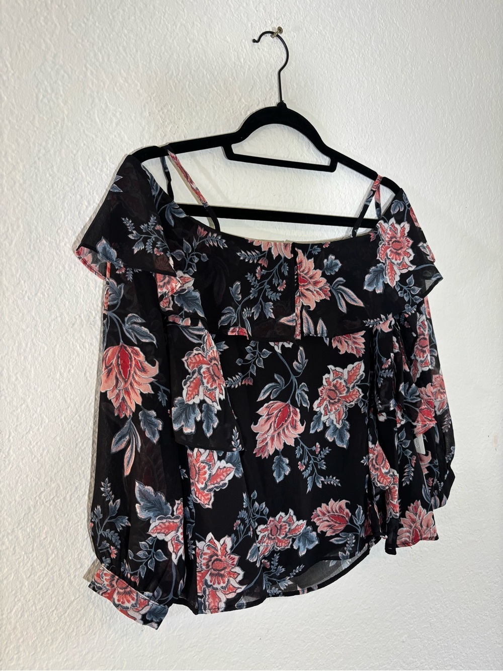 NWT Olivaceous Black Floral Off-Shoulder Blouse with Pink & Blue Flowers Small - Picture 3 of 11